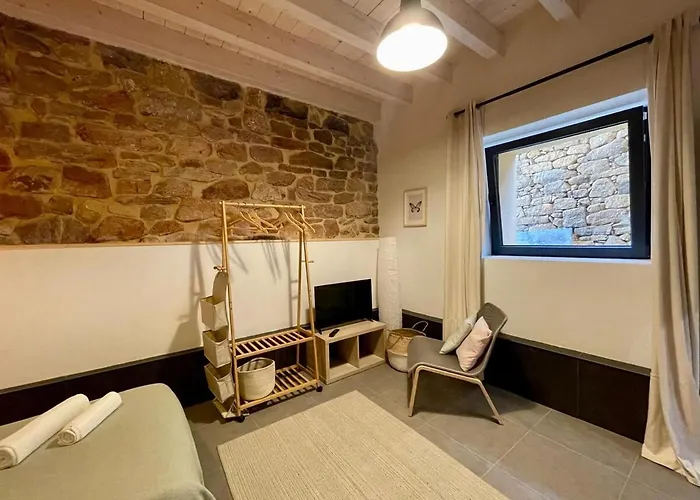 Sandoñana Old Palace Villafufre