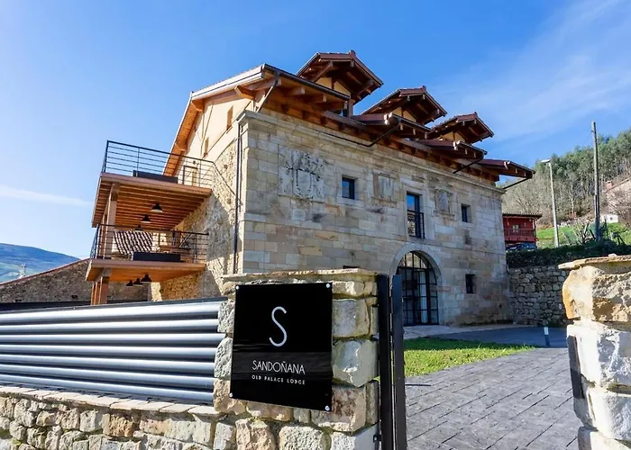 Sandonana Old Palace Villafufre