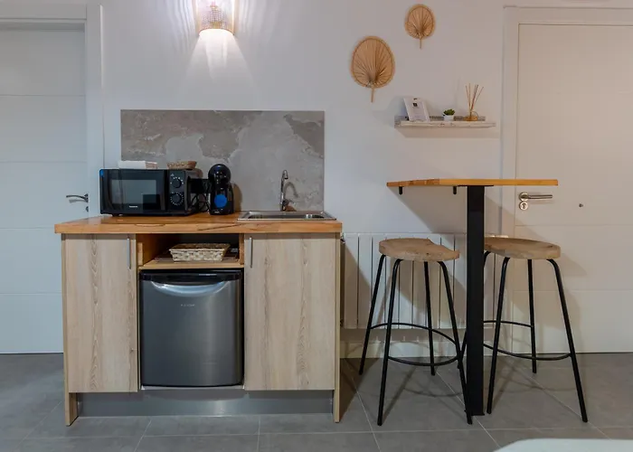 Sandonana Old Palace