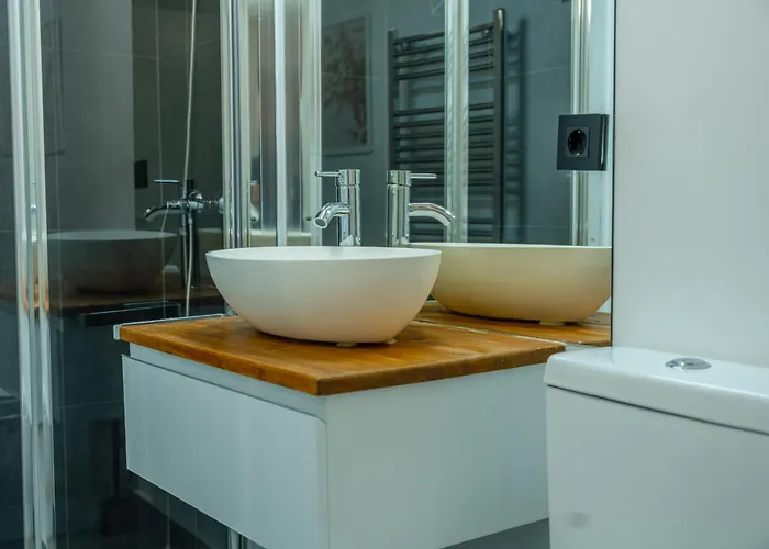 Sandonana Old Palace *