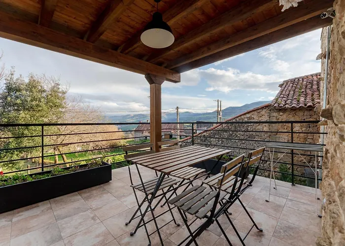 Sandonana Old Palace בית נופש Villafufre