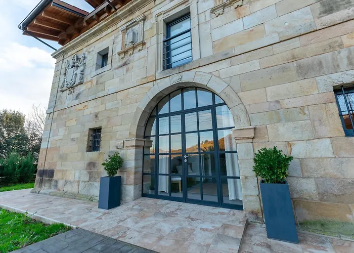 בית נופש Sandonana Old Palace Villafufre